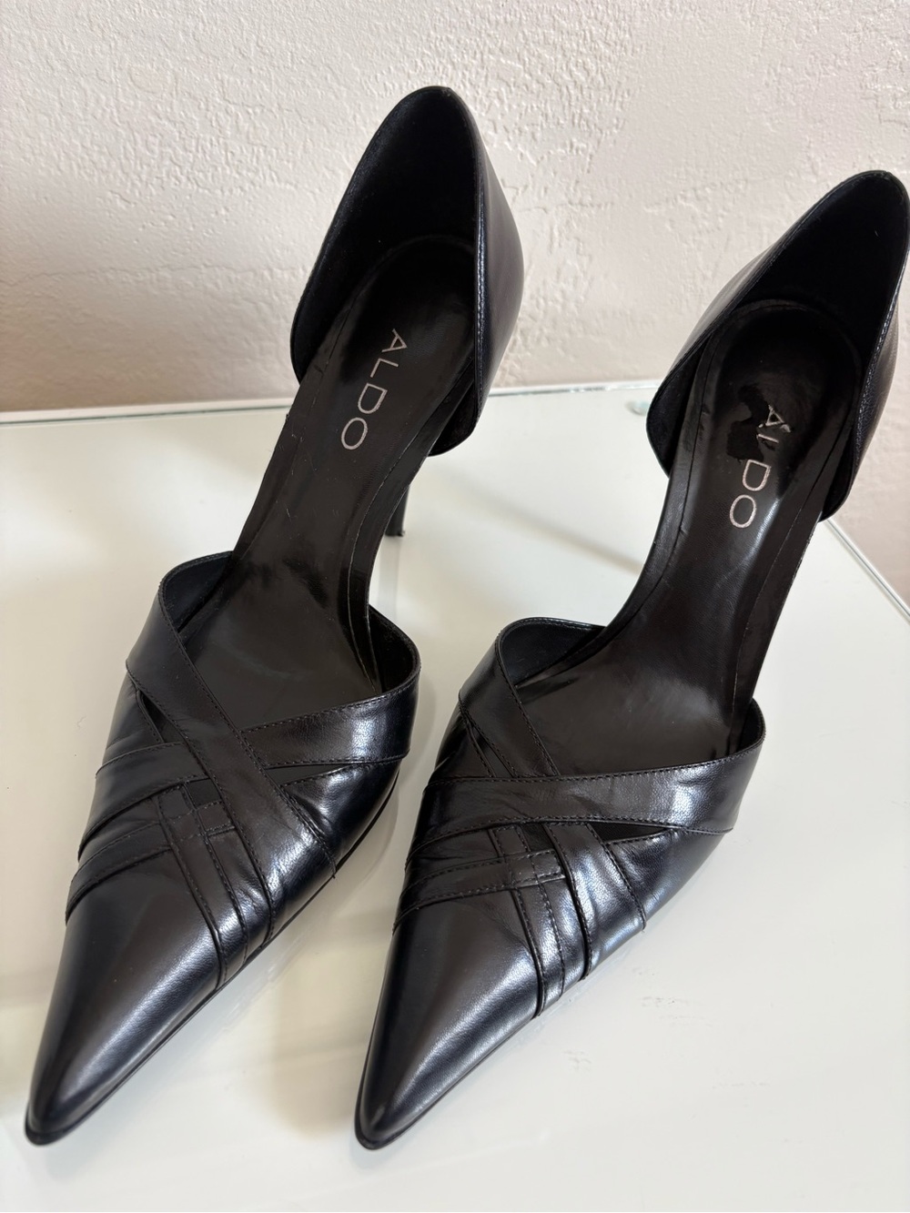 NWOT Aldo Black Pointed D'Orsay Cross-Strap Heels Size 8.5